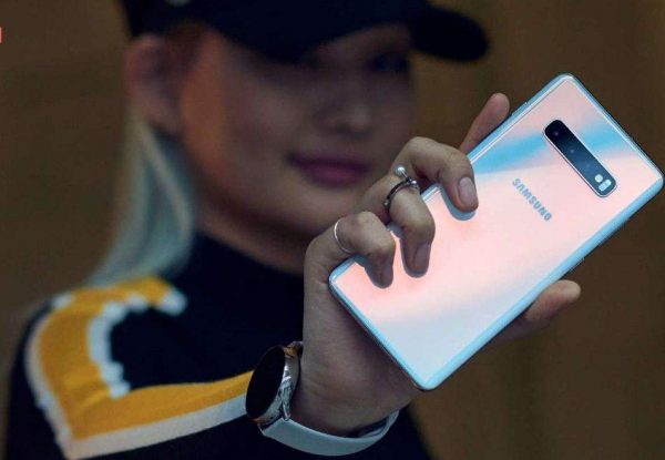گوشی موبایل سامسونگ مدل Galaxy S10 SM-G973F/DS دو سیم کارت ظرفیت 128 گیگابایت